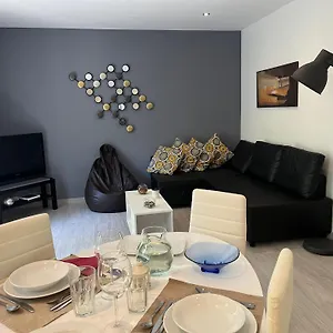 https://barcelona-54-apartment-rentals.topbarcelonahotels.com